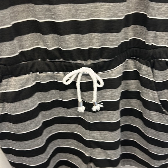 NWT Swim Coverup Heather Black - Picture 2 of 6